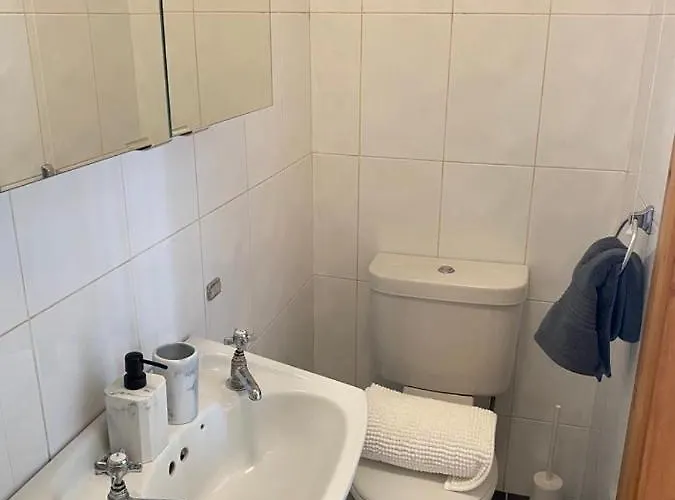 Loch Nuala Appartement *